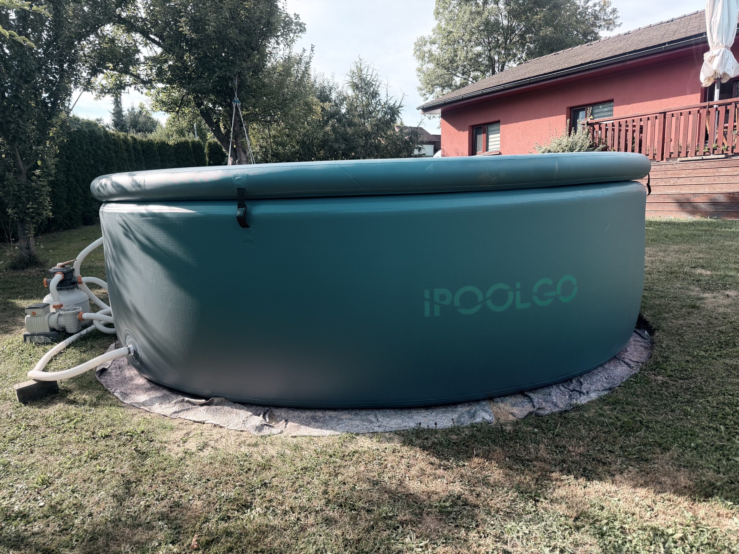 iPoolGo nadzemní bazén na připraveném podkladu